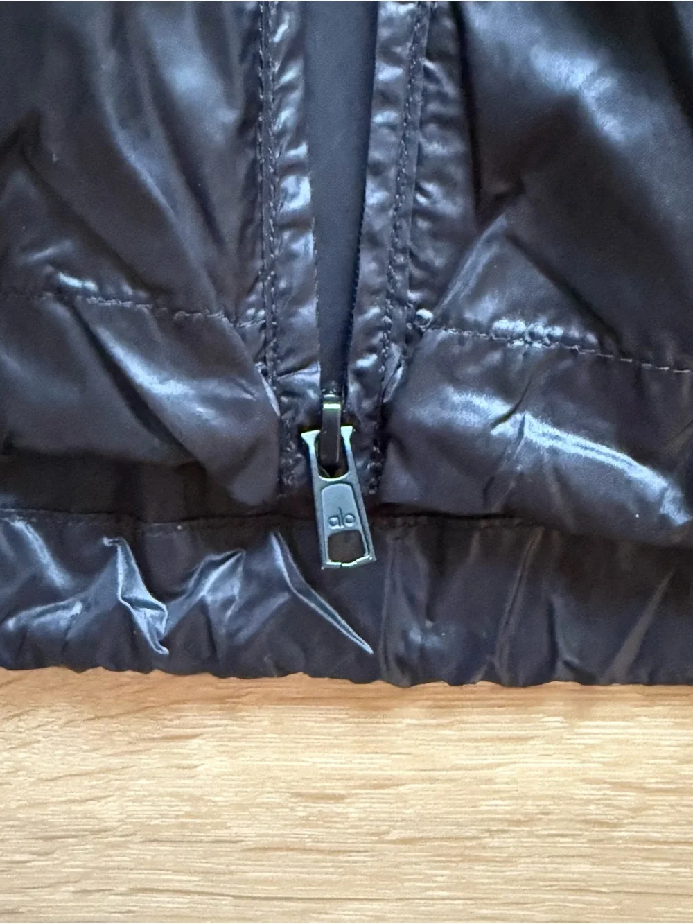 ALO Black Hooded Lightweight Shell Jacket- impermiable